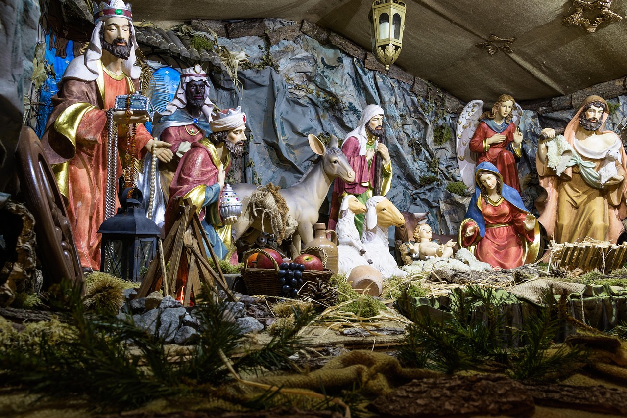 NAPOLI, CRISTO VELATO ED I PRESEPI DI SAN GREGORIO ARMENO